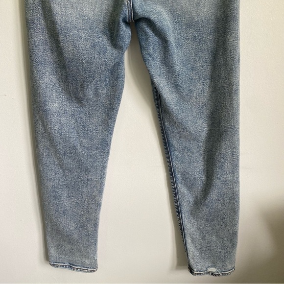 AMERICAN Eagle Stretch Mom Straight Jeans in Light Wash Denim • US 4 - Picture 8 of 14
